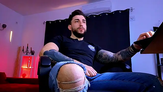 MightyAaron66 online show from 03-10-26, 04:50