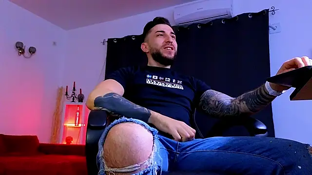 MightyAaron66 online show from 05-09-26, 03:23