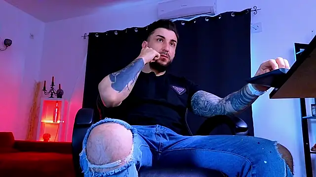 MightyAaron66 online show from 05-12-26, 03:47