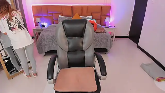 Snapshot of Tamy_edwards chatting on 03-14-26, 08:14 Tamy edwards online show from 03-14-26, 08:14