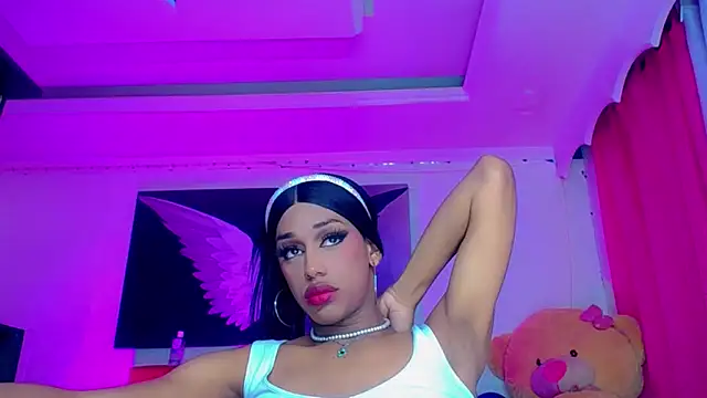 NahomiCamper online show from 12-20-24, 04:42