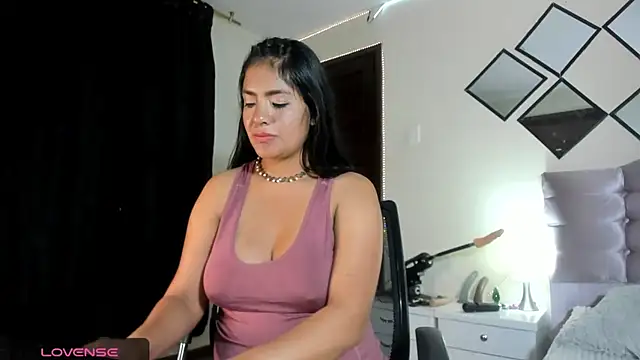 arianithaxox online show from 12-11-24, 07:09