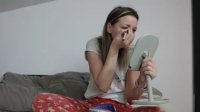 SweetMaddy888 online show from 12-08-24, 04:04