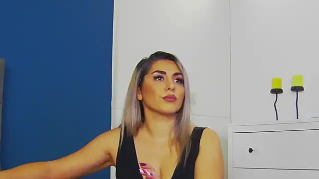 CelineMeyerr online show from 10-23-25, 05:18