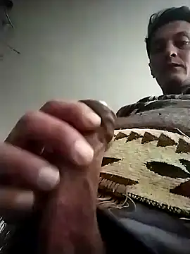 Snapshot of gigolopez1 chatting on 10-24-25, 03:14 gigolopez1 online show from 10-24-25, 03:14