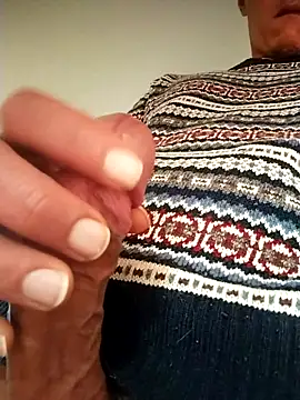 Snapshot of gigolopez1 chatting on 02-08-26, 12:08 gigolopez1 online show from 02-08-26, 12:08