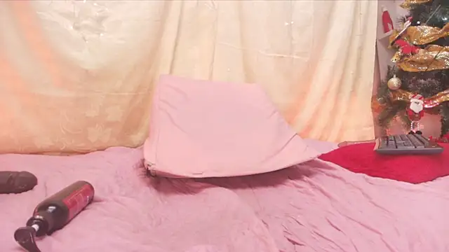  sara london online show from 12-28-24, 06:18