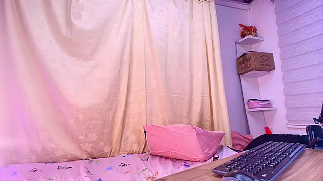  sara london online show from 01-30-25, 02:58