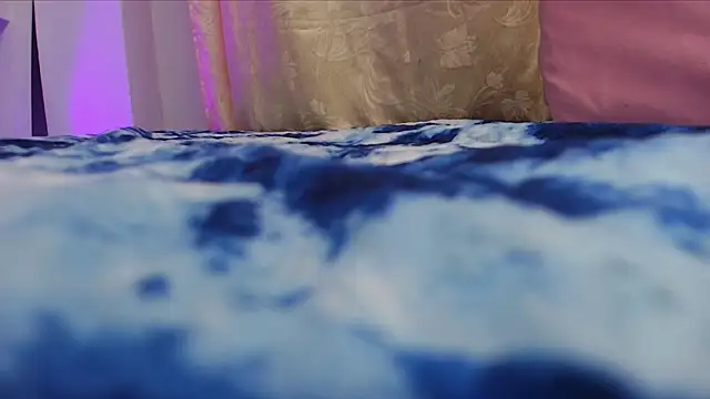  sara london online show from 03-05-25, 12:00