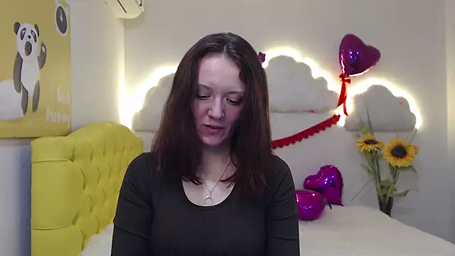 BarbaraStily online show from 02-15-25, 06:01