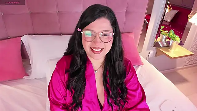 ArticaBelle online show from 11-27-25, 04:36