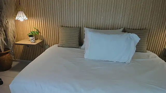 ArticaBelle online show from 03-15-26, 04:18