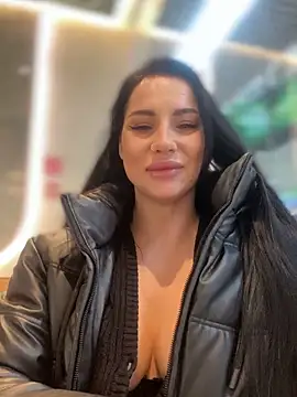 Snapshot of Roxana-Sexy chatting on 02-28-26, 05:19 Roxana-Sexy online show from 02-28-26, 05:19