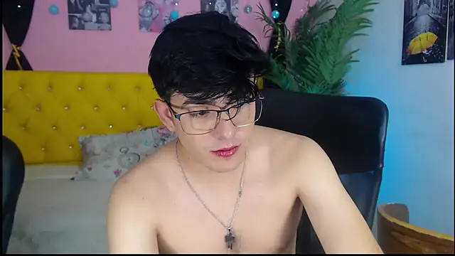 Snapshot of nolan_twink1 chatting on 12-18-24, 08:57 nolan twink1 online show from 12-18-24, 08:57