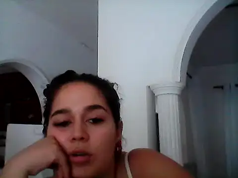 LaurenWelly  online show from 01-30-25, 05:28