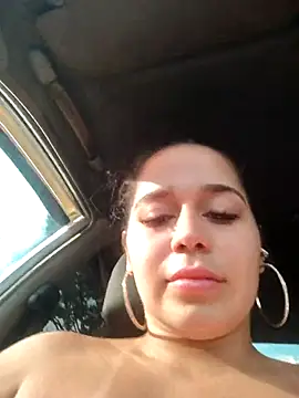 LaurenWelly  online show from 10-18-25, 09:04