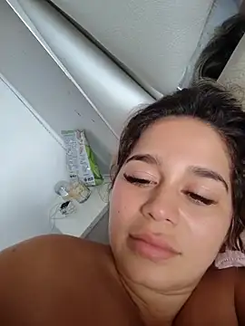 Snapshot of LaurenWelly_ chatting on 02-15-26, 09:00 LaurenWelly online show from 02-15-26, 09:00