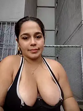 Snapshot of LaurenWelly_ chatting on 02-20-26, 09:04 LaurenWelly online show from 02-20-26, 09:04