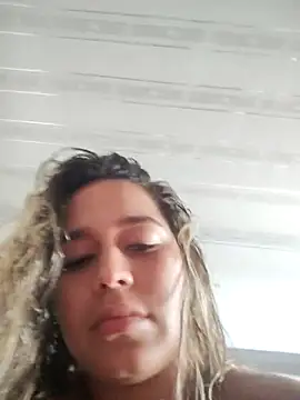 Snapshot of LaurenWelly_ chatting on 02-21-26, 09:05 LaurenWelly online show from 02-21-26, 09:05