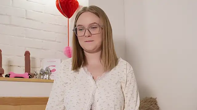 MonicaAsis online show from 01-05-25, 06:13