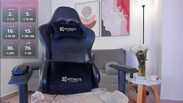 Snapshot of sofiiajones chatting on 02-11-26, 01:43 sofiiajones online show from 02-11-26, 01:43