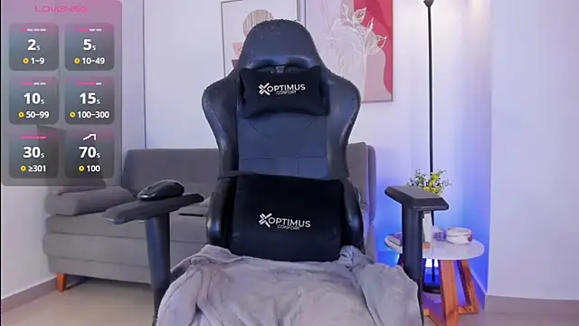 Snapshot of sofiiajones chatting on 03-20-26, 01:21 sofiiajones online show from 03-20-26, 01:21