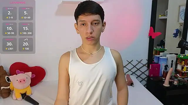 milky  boy  online show from 01-15-26, 04:39