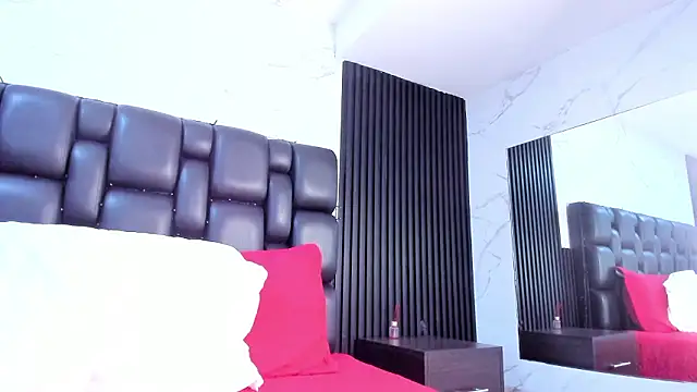 Snapshot of AuroraBon chatting on 02-16-26, 02:24 AuroraBon online show from 02-16-26, 02:24