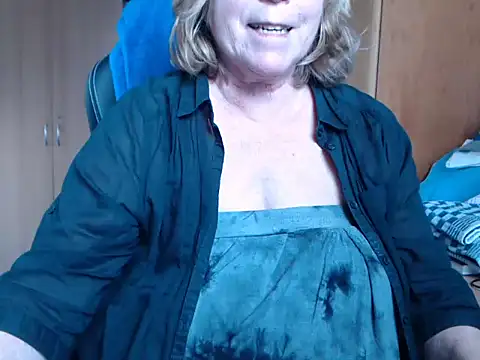 Snapshot of _sunshine__ chatting on 03-11-26, 07:47 sunshine online show from 03-11-26, 07:47