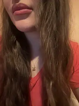 Snapshot of Elinatiranda chatting on 03-30-26, 11:17 Elinatiranda online show from 03-30-26, 11:17