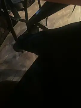 Snapshot of homidor chatting on 01-16-25, 07:41 homidor online show from 01-16-25, 07:41