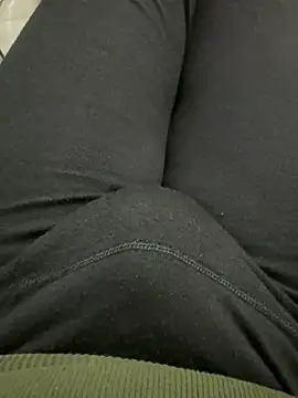 Snapshot of homidor chatting on 01-19-25, 11:00 homidor online show from 01-19-25, 11:00