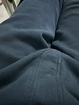 Snapshot of homidor chatting on 03-05-25, 10:32 homidor online show from 03-05-25, 10:32