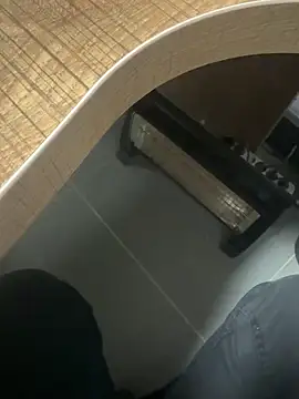 Snapshot of homidor chatting on 11-14-25, 02:05 homidor online show from 11-14-25, 02:05