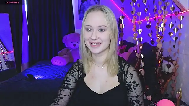 Snapshot of SashaBrooks chatting on 03-21-26, 01:37 SashaBrooks online show from 03-21-26, 01:37