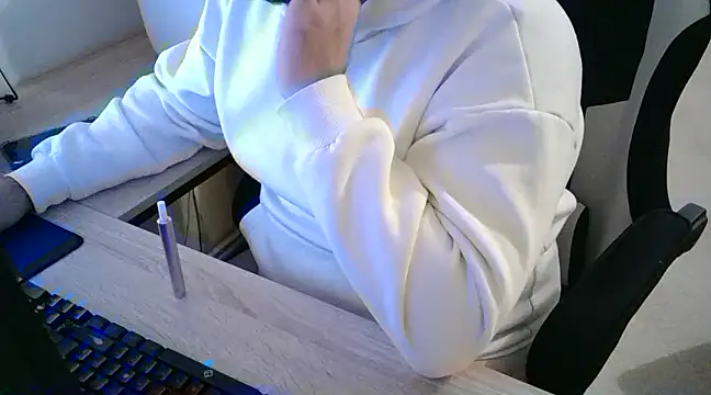 Snapshot of zebymasry chatting on 12-29-24, 05:31 zebymasry online show from 12-29-24, 05:31