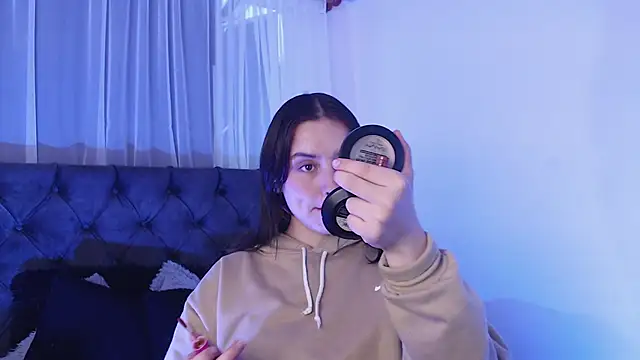Paris bby online show from 09-19-25, 07:25