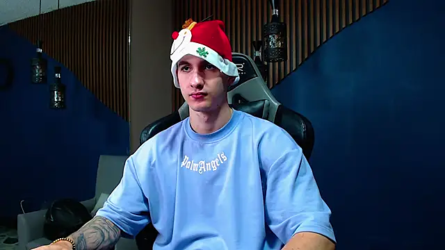JacksonOlsenn online show from 12-28-24, 01:06