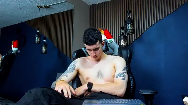 JacksonOlsenn online show from 01-06-25, 06:20