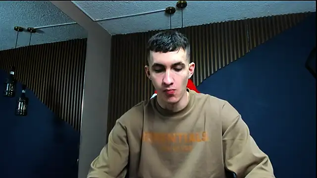 JacksonOlsenn online show from 01-12-25, 12:44