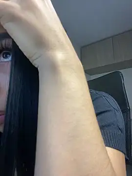 Snapshot of maddy_bronw_ chatting on 12-26-24, 11:46 maddy bronw online show from 12-26-24, 11:46