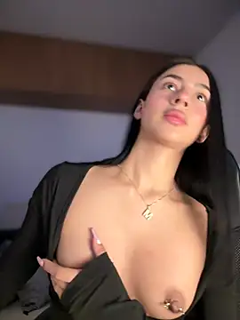 Snapshot of maddy_bronw_ chatting on 03-19-25, 12:48 maddy bronw online show from 03-19-25, 12:48