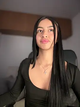 Snapshot of maddy_bronw_ chatting on 03-19-25, 03:52 maddy bronw online show from 03-19-25, 03:52