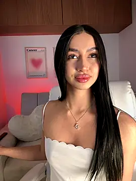 Snapshot of maddy_bronw_ chatting on 09-21-25, 12:56 maddy bronw online show from 09-21-25, 12:56