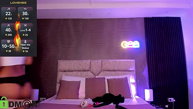 Cristal  adams online show from 10-26-25, 12:22