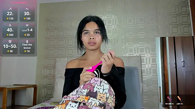 evelyn wine online show from 12-18-24, 07:08