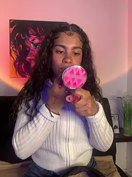 NINA 18 YEARS online show from 01-07-25, 08:10