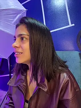 NINA 18 YEARS online show from 02-04-26, 08:58