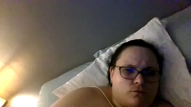 Snapshot of badbish777 chatting on 09-20-25, 08:26 badbish777 online show from 09-20-25, 08:26