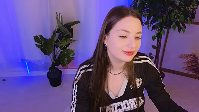 MoonLissa online show from 12-13-24, 04:38